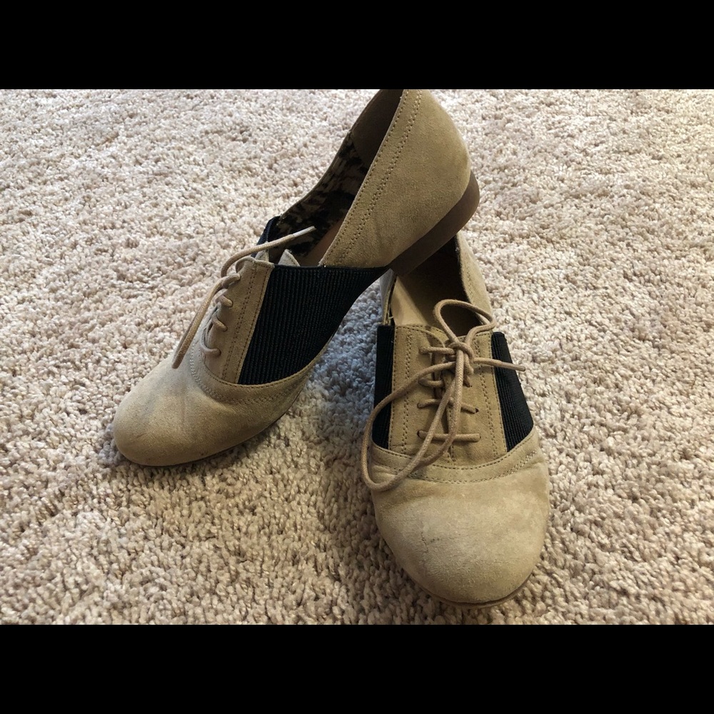 Restricted Casual Dress Flats